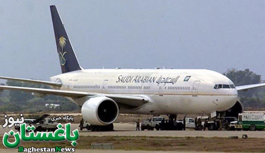 هواپیمای حامل کاروان النصر دقایقی قبل در فرودگاه امام فرود آمد.