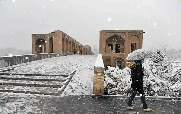 پیش بینی وضعیت آب و هوای اصفهان فردا چهارشنبه ۲۷ دی