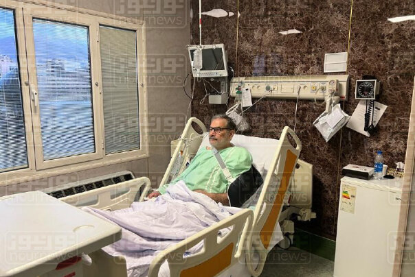 علت بستری شدن علی شمخانی در بیمارستان چیست
