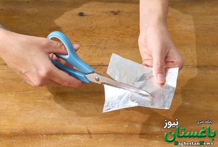چگونه قیچی را تیز کنیم ؟؛ روش‌های تیز کردن قیچی با فویل، کاغذ سنباده، سنگ و...